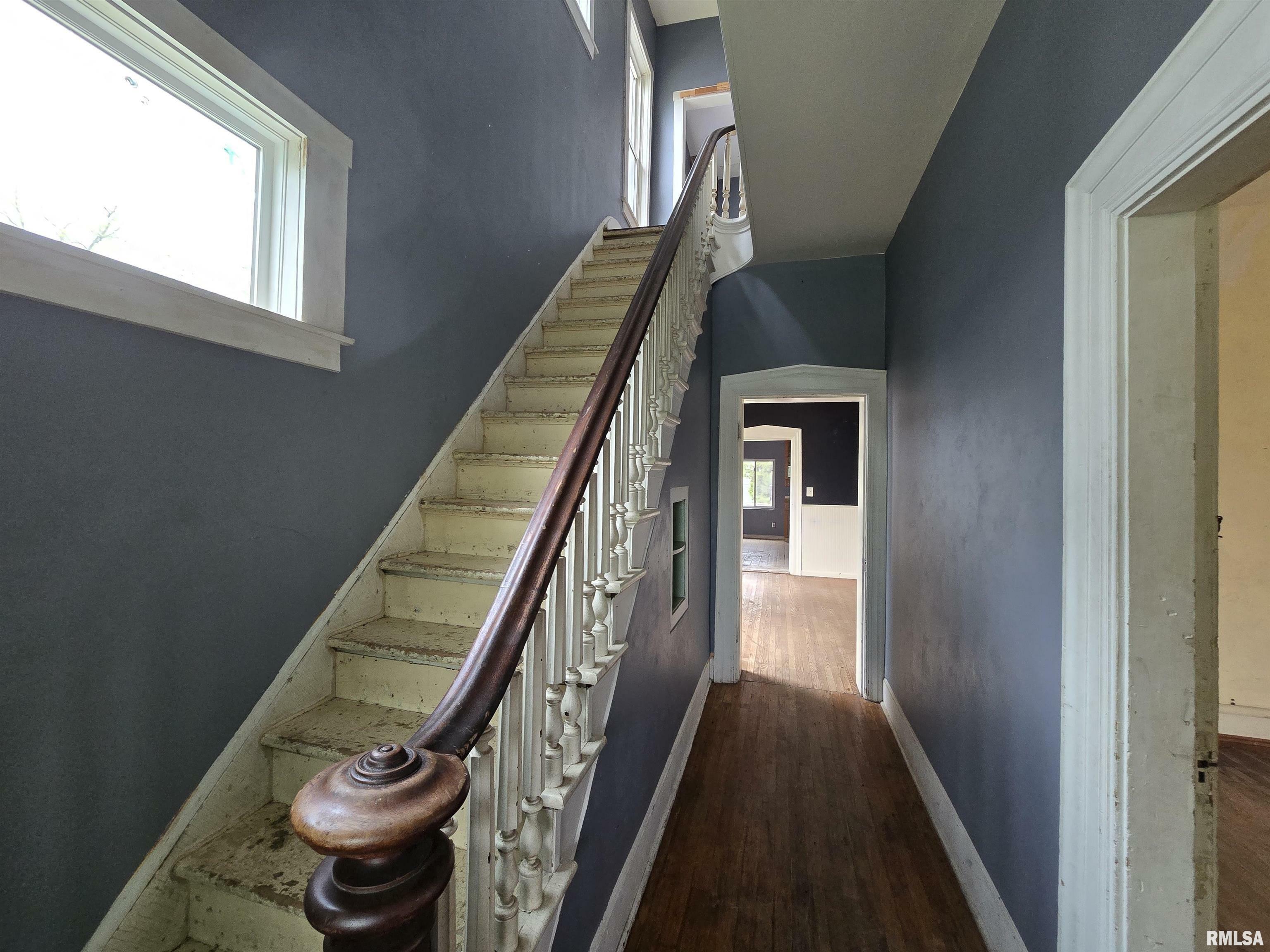 Property Photo: 327 N 3rd Street IL 62246