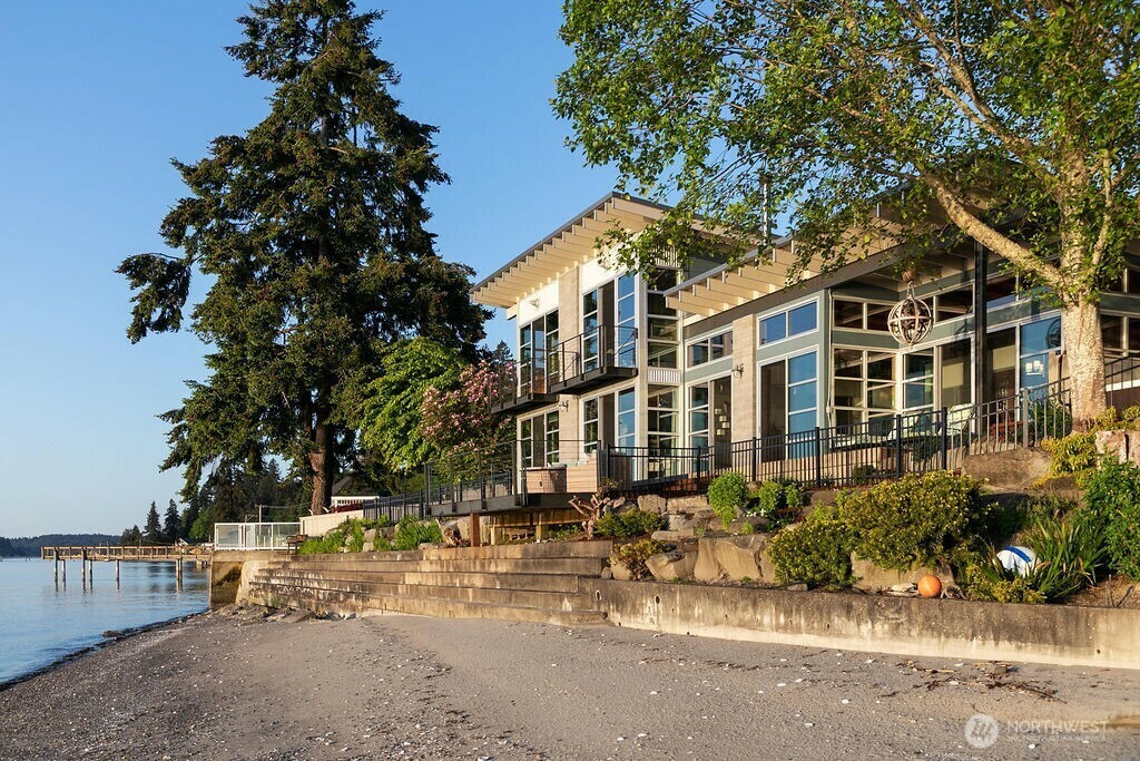 Property Photo: 3512 Beach Drive E WA 98366