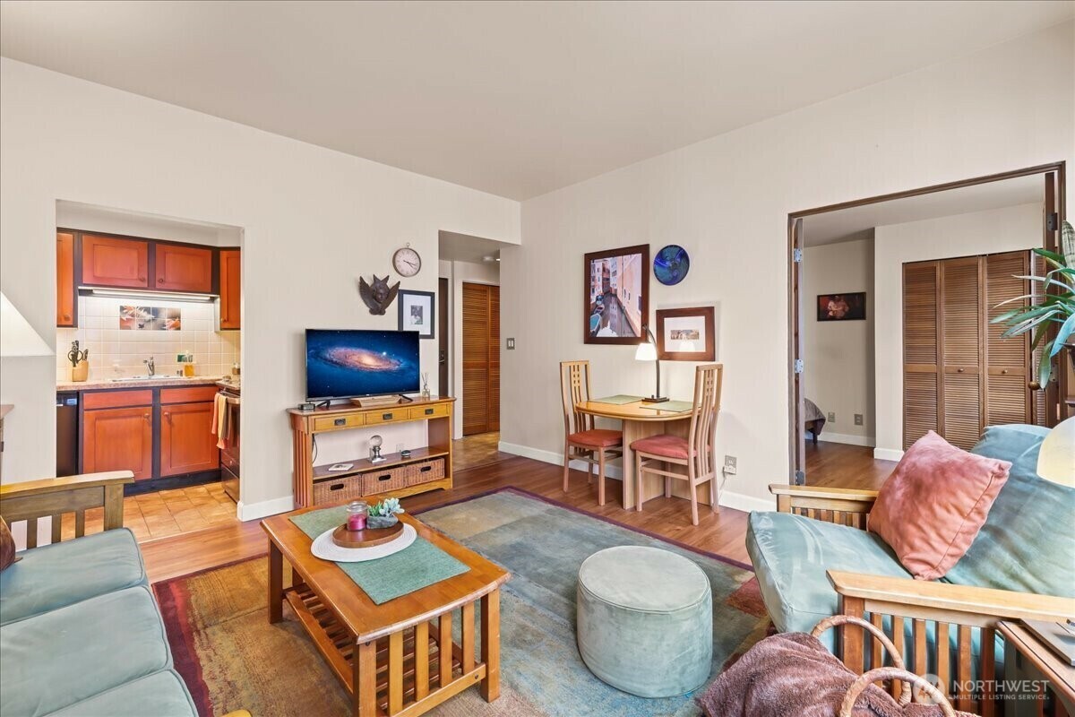 Property Photo: 2700 4th Avenue 403 WA 98121
