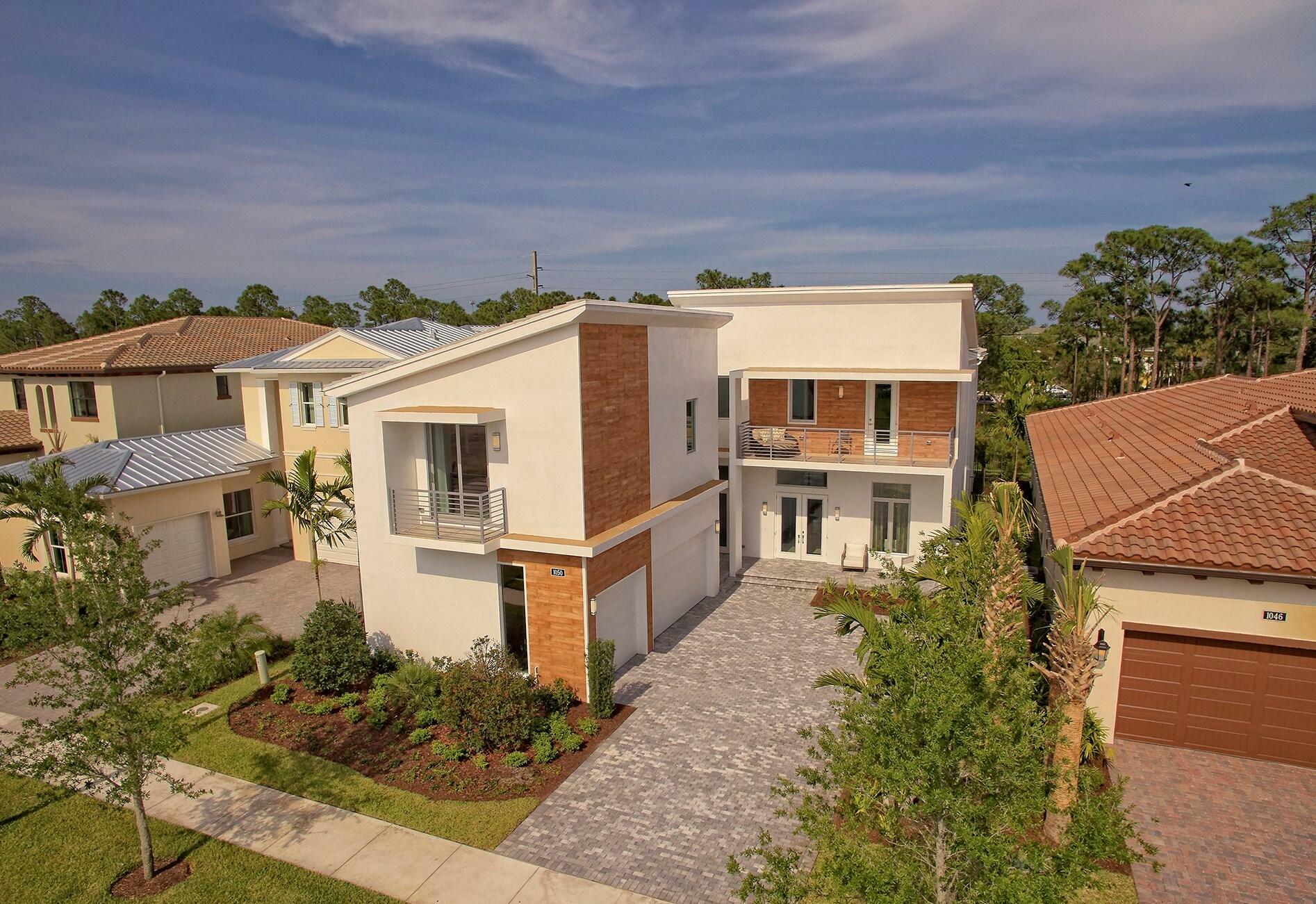Property Photo: 1050 SE Faulkner Ter Terrace FL 33418