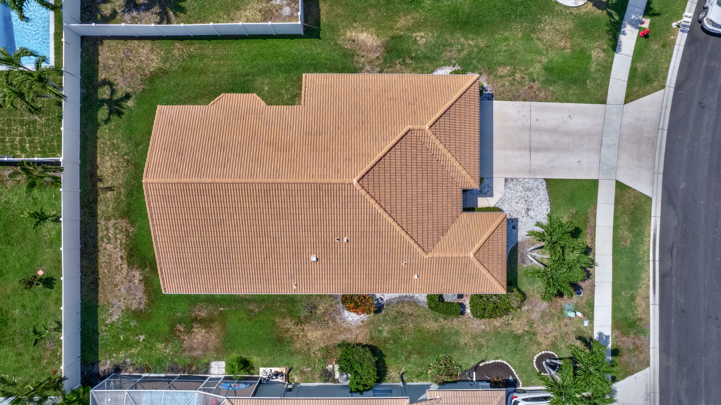 Property Photo: 5317 Oakmont Village Circle FL 33463