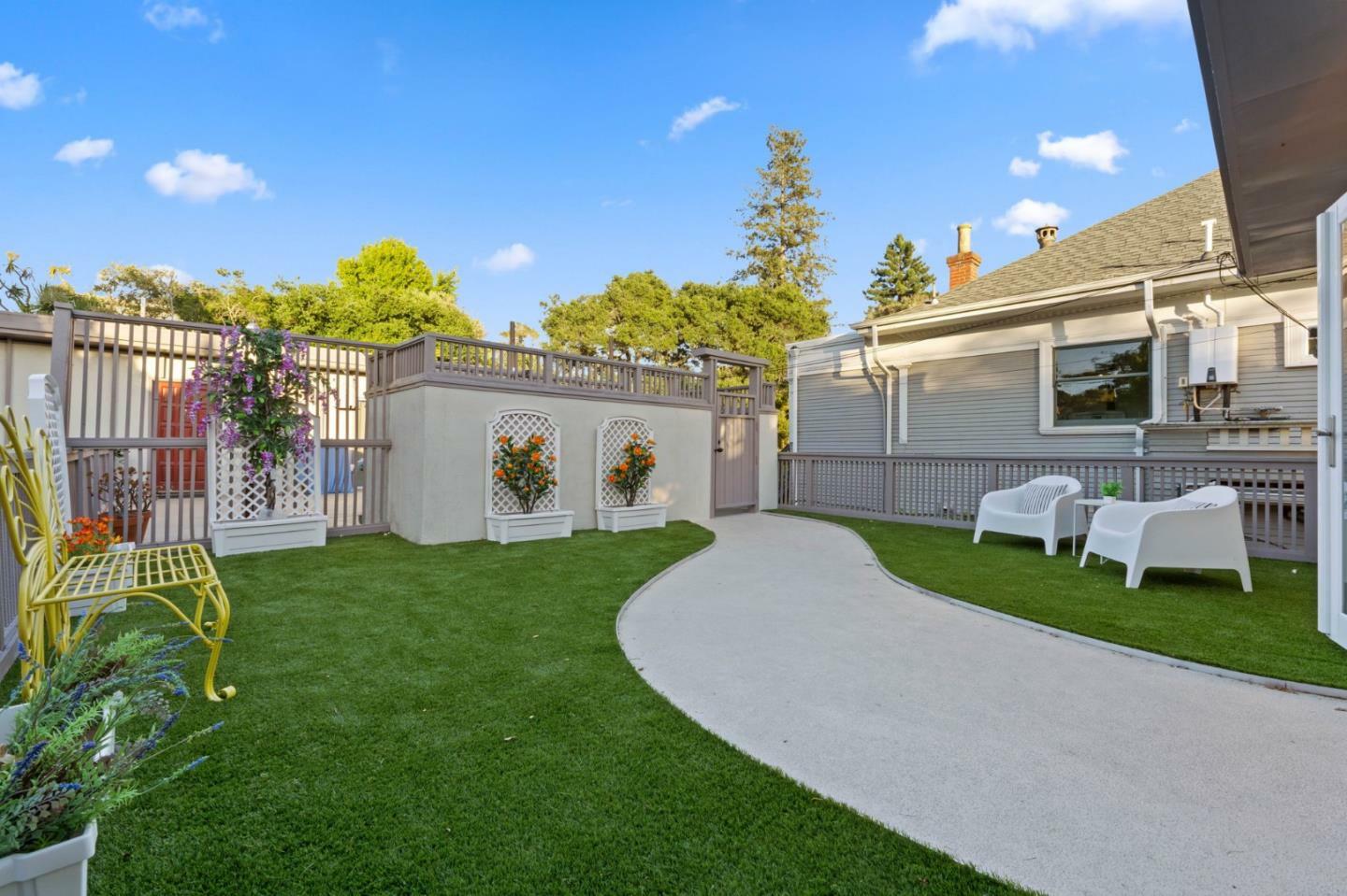 Property Photo: 2815 Regent Street 3 CA 94705
