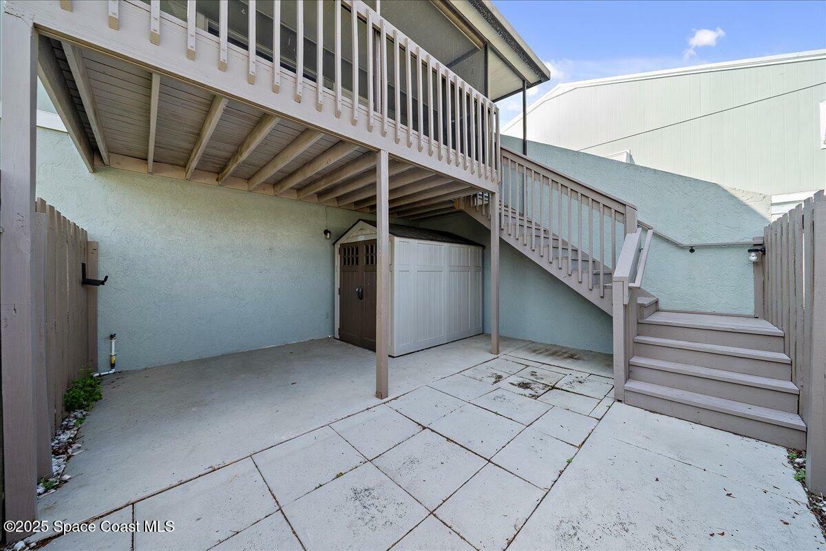 Property Photo: 1133 Breezy Way FL 32958