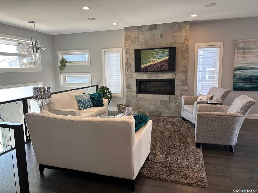 Property Photo: 574 Bolstad Turn SK S7W 0X9