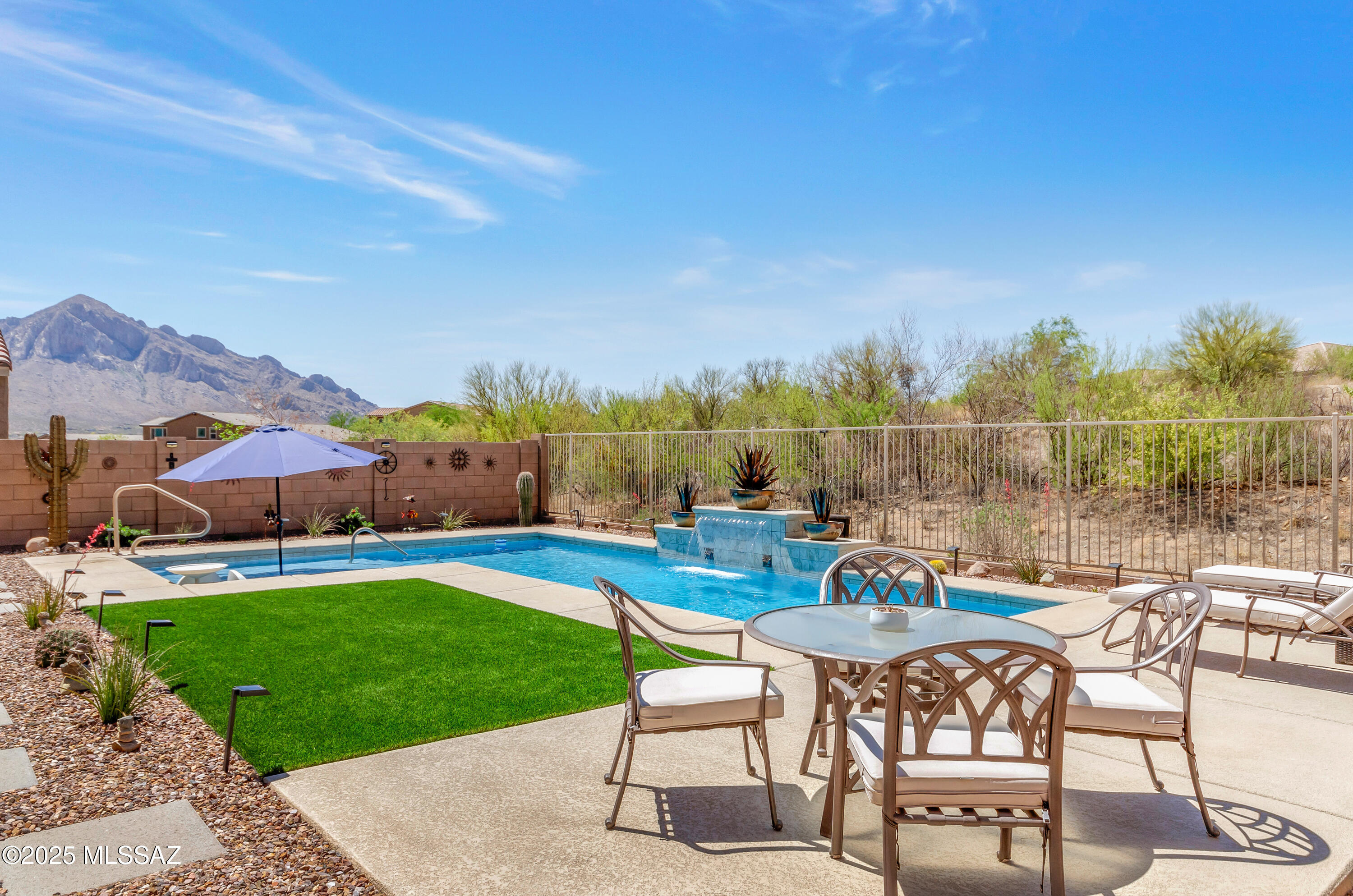Property Photo: 11785 N Silverscape Drive AZ 85737