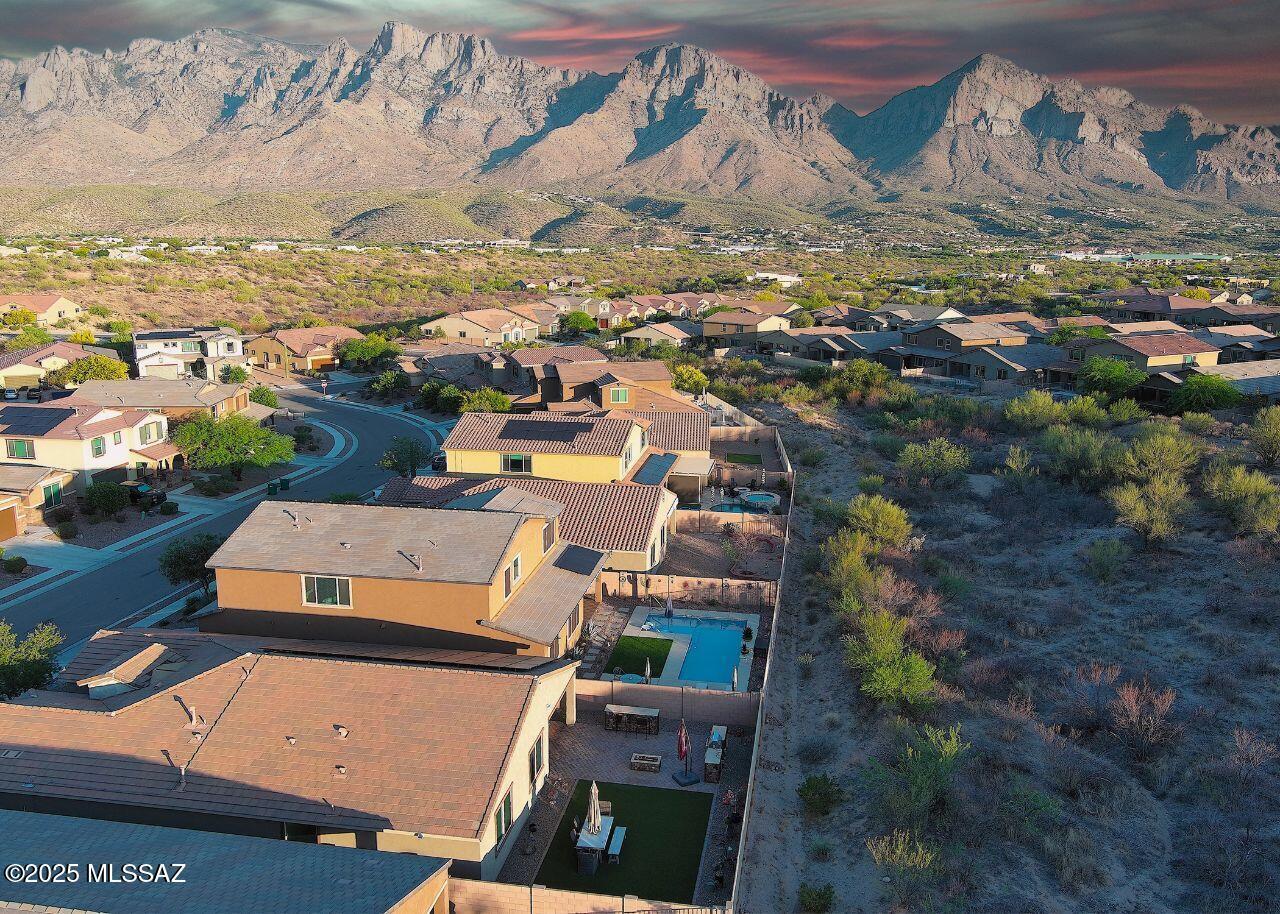 Property Photo: 11785 N Silverscape Drive AZ 85737