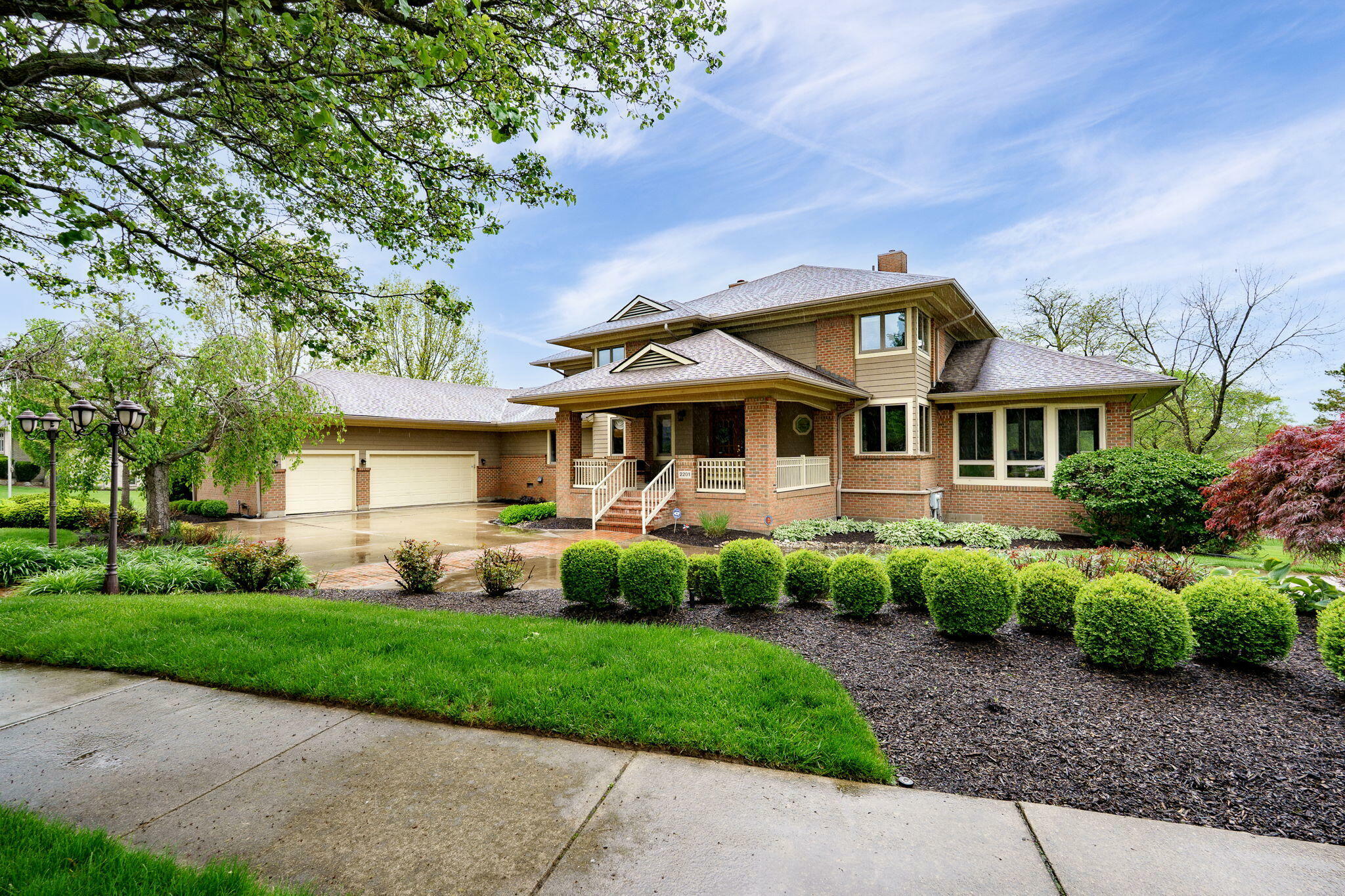 Property Photo: 2201 Annandale Place OH 45385