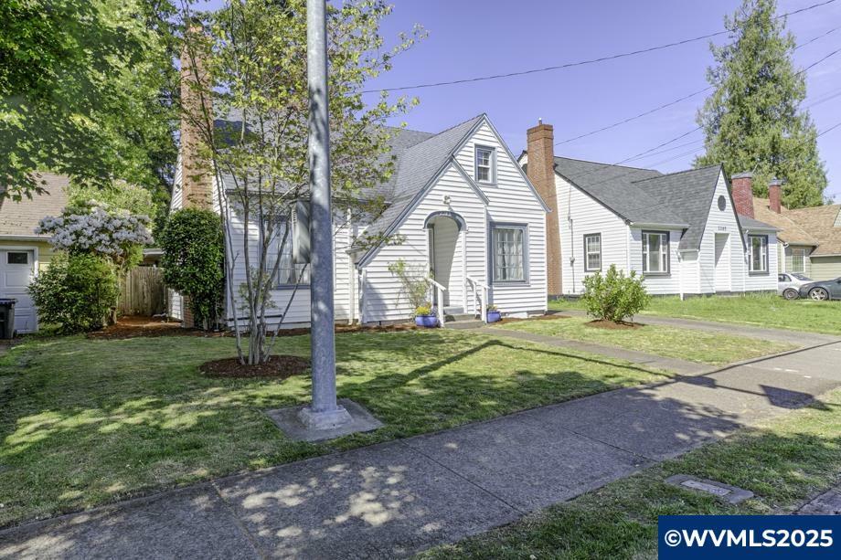 Property Photo: 2245 Center St NE OR 97301