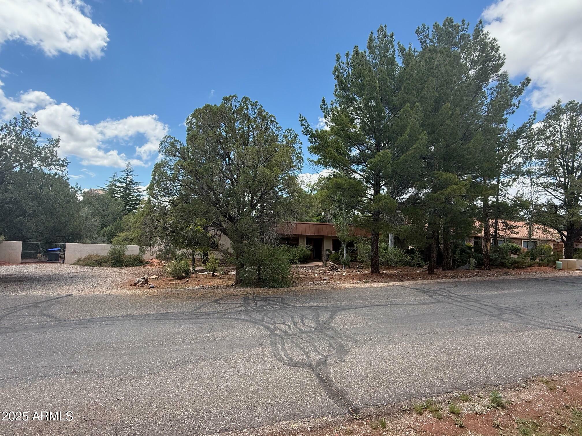 Property Photo:  229 Fawn Drive  AZ 86336 