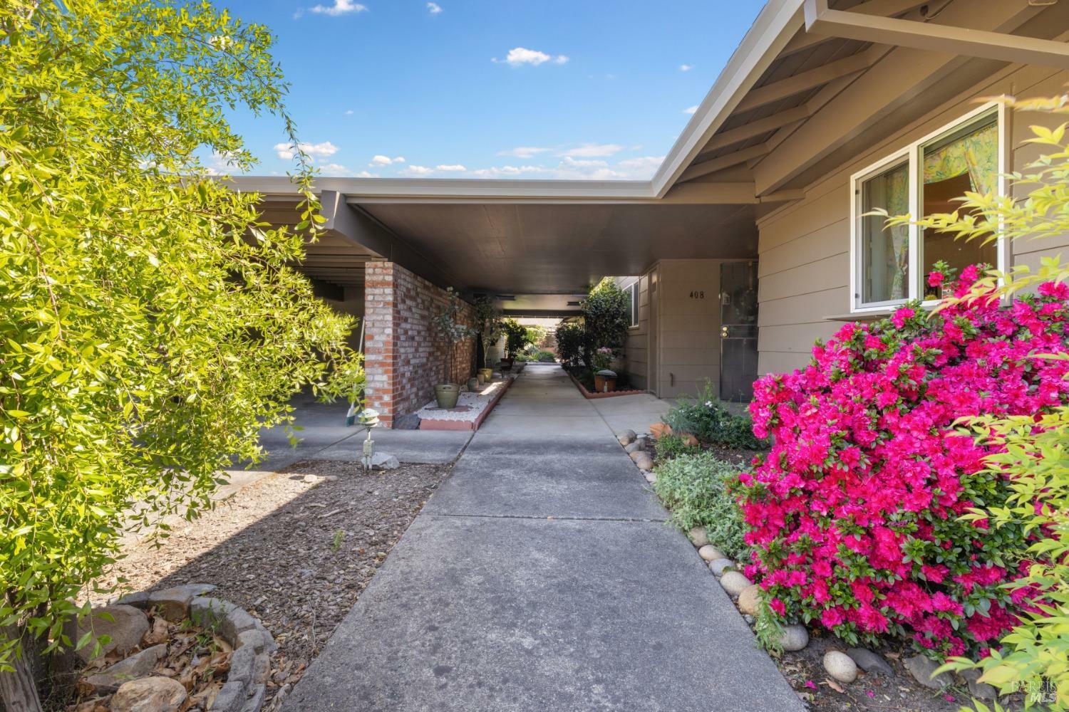 Property Photo: 408 White Oak Drive CA 95409