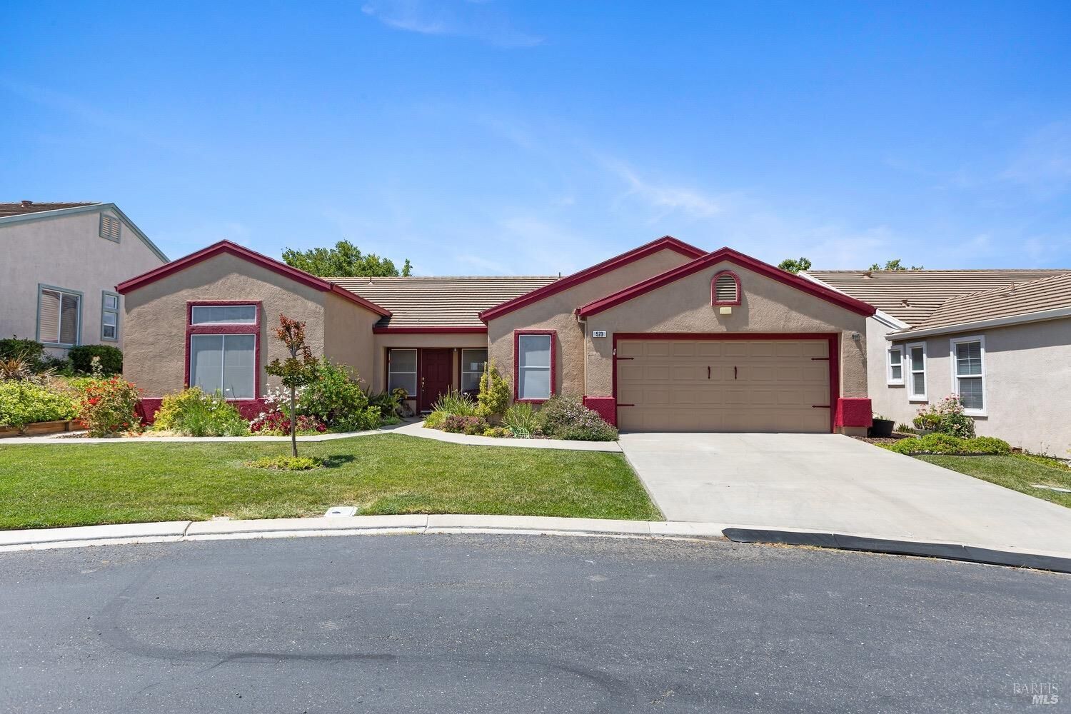 Property Photo: 573 Laurel Place CA 94571