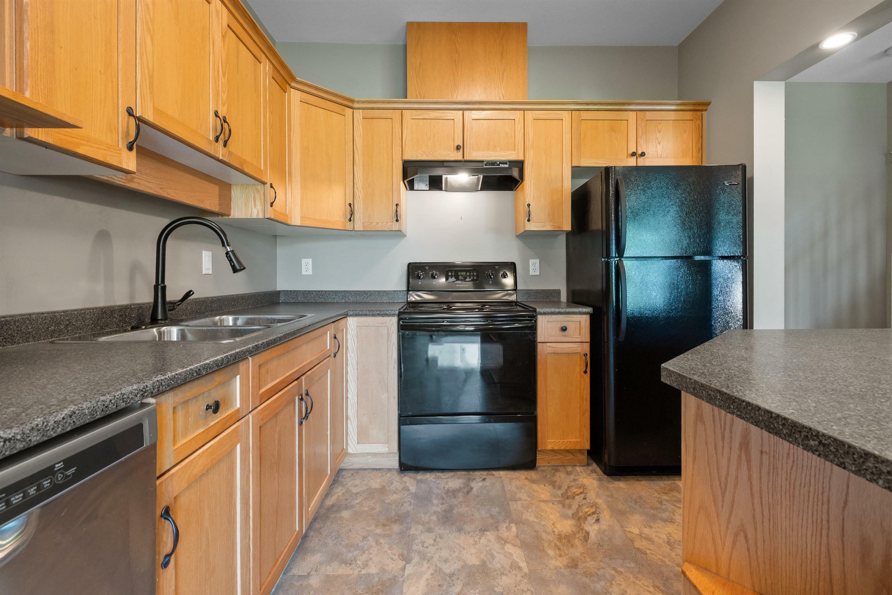 Property Photo: 46360 Valleyview Road 159 BC V2R 5L7