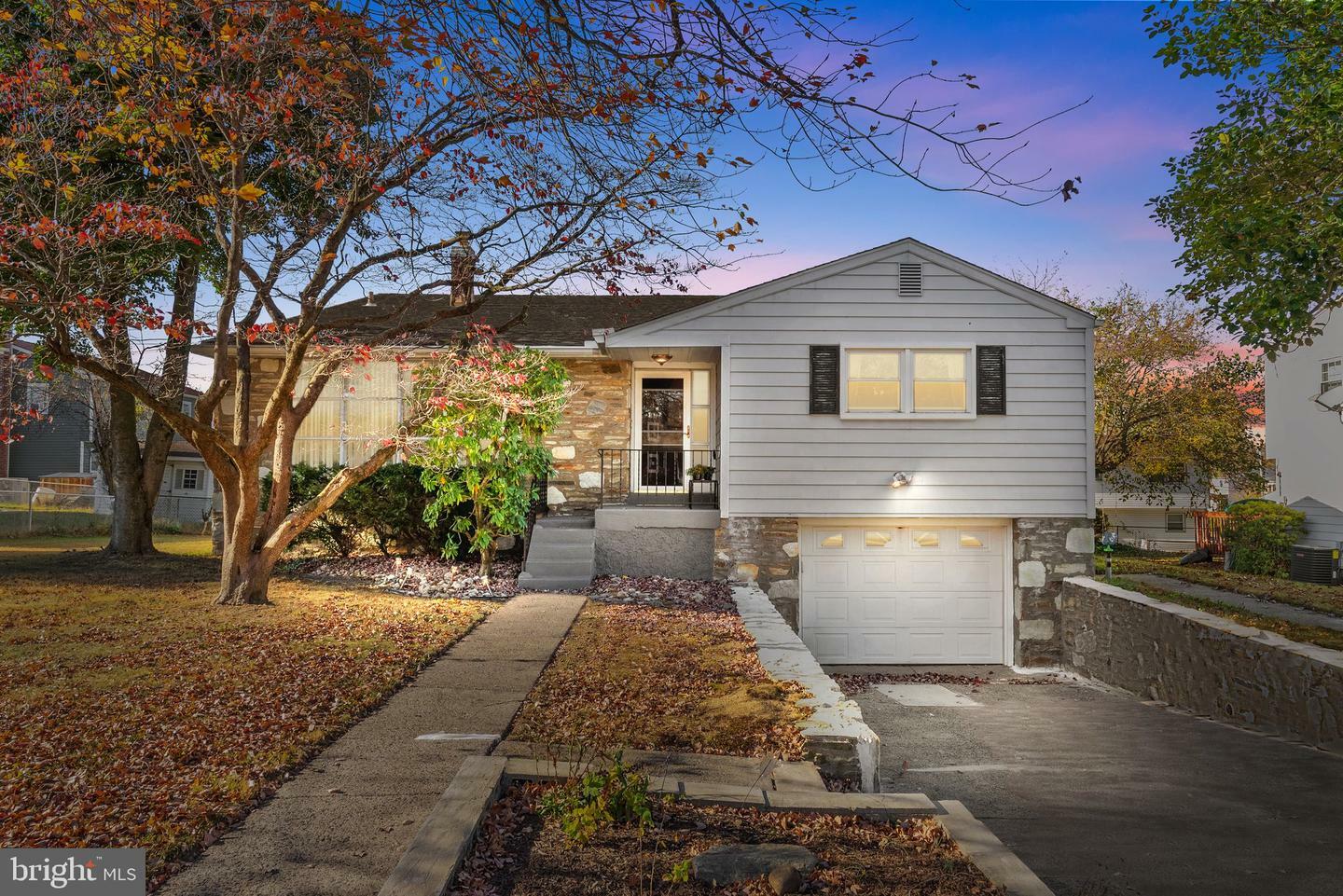 Property Photo: 155 Laurie Lane PA 19115