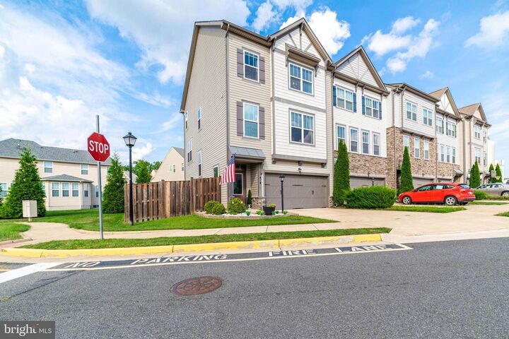 Property Photo: 28 Lamplighter Lane VA 22554