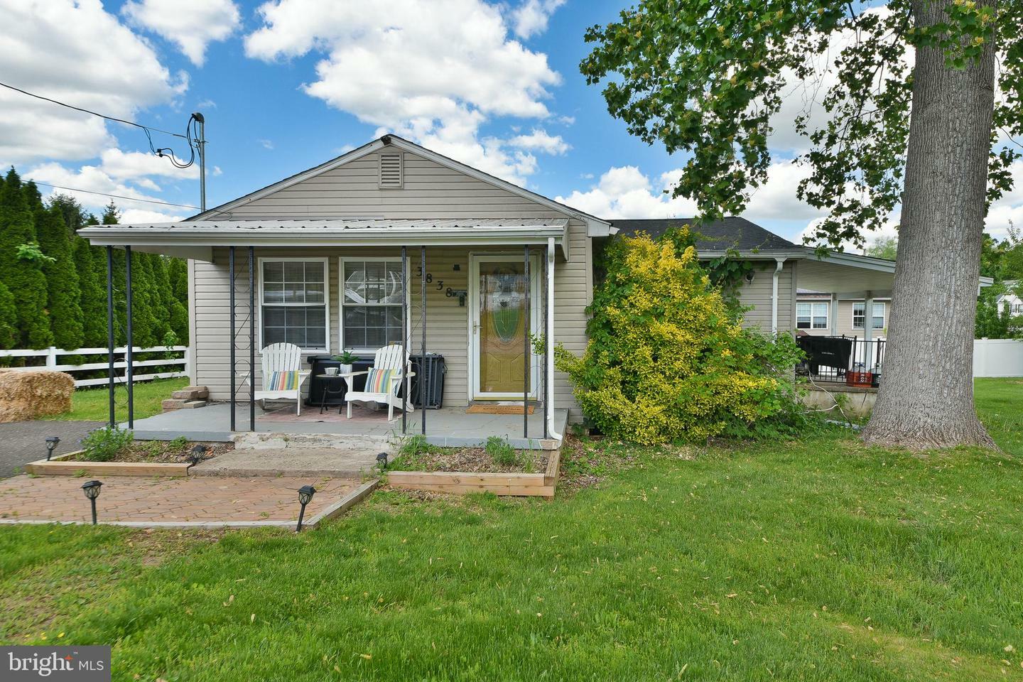 3838 Redwood Avenue  Feasterville Trevose PA 19053 photo
