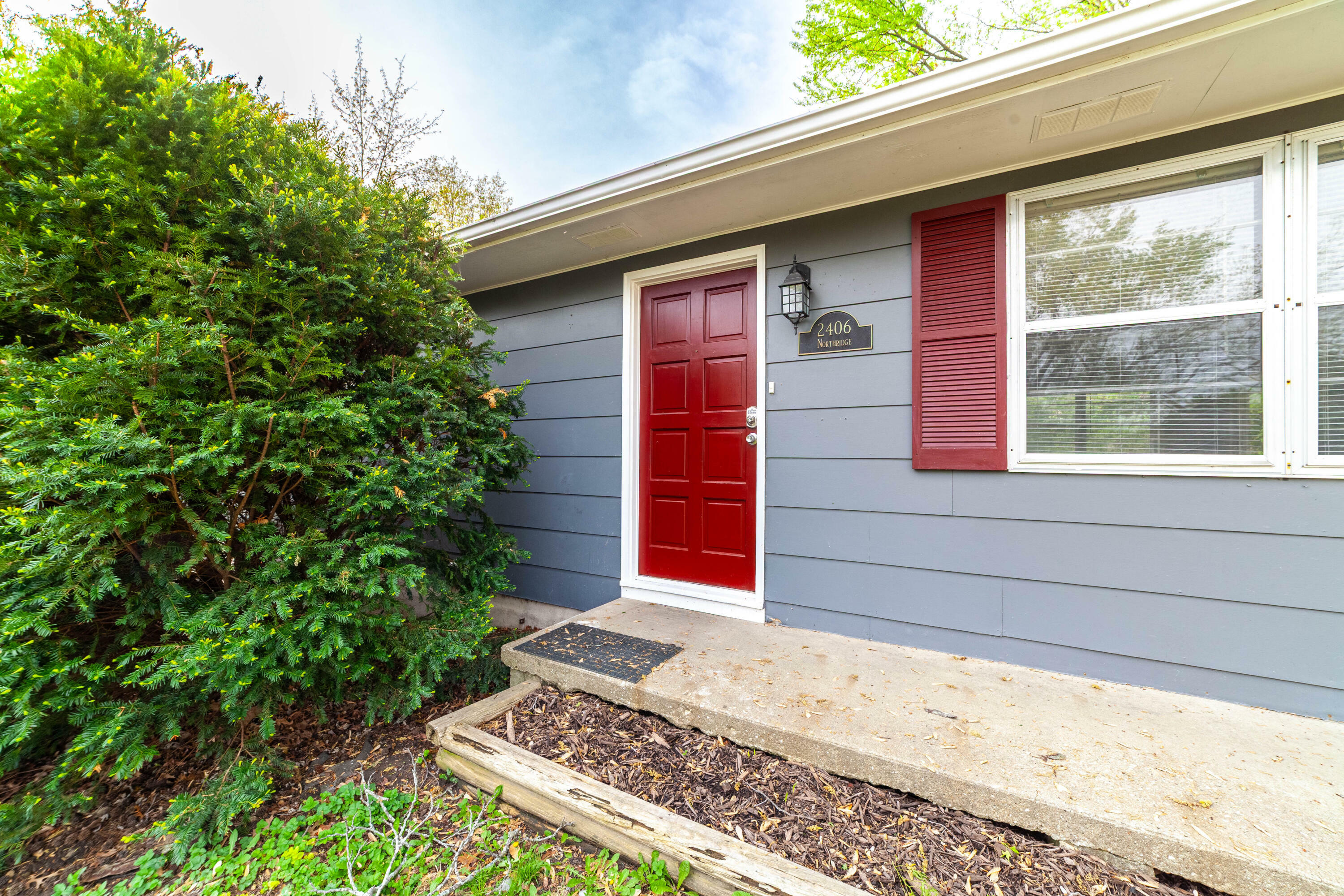 Property Photo: 2406 Northridge Dr MO 65202
