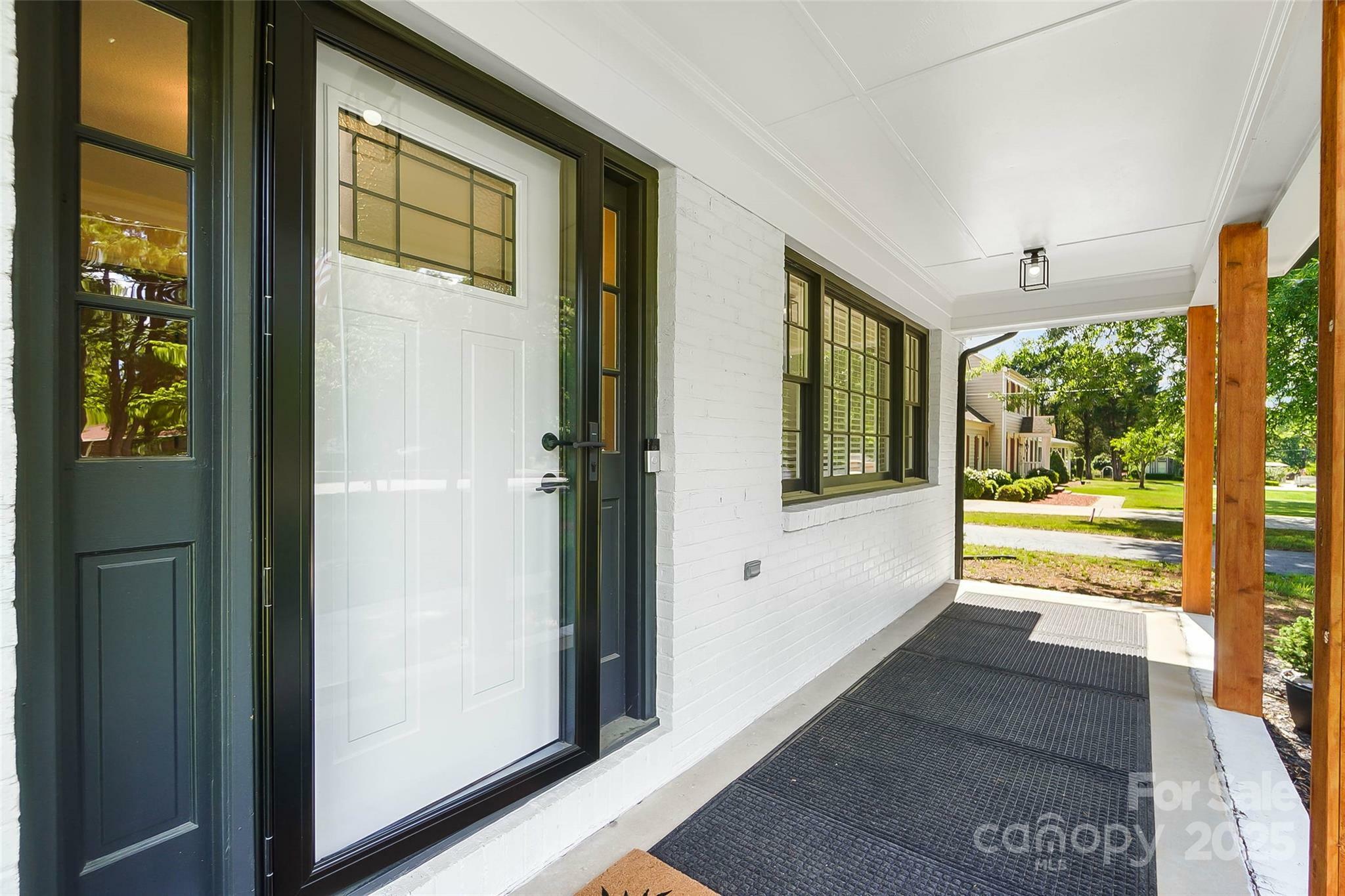 Property Photo: 5428 Barnsdale Lane NC 28227