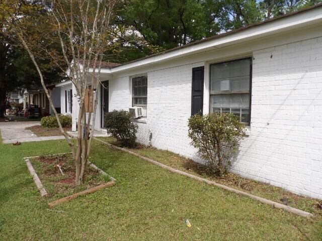 Property Photo:  409 Robin Drive  SC 29445 