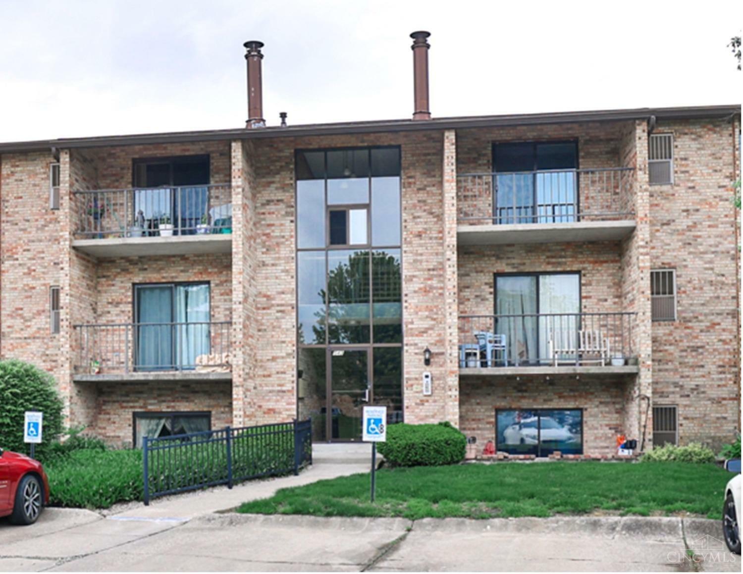 Property Photo: 543 Davis Road OH 45255