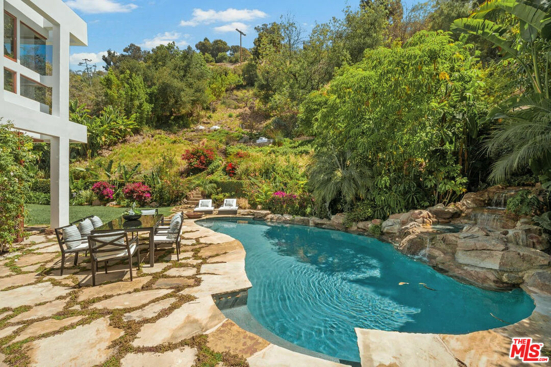 Property Photo:  1260 N Bundy Dr  CA 90049 