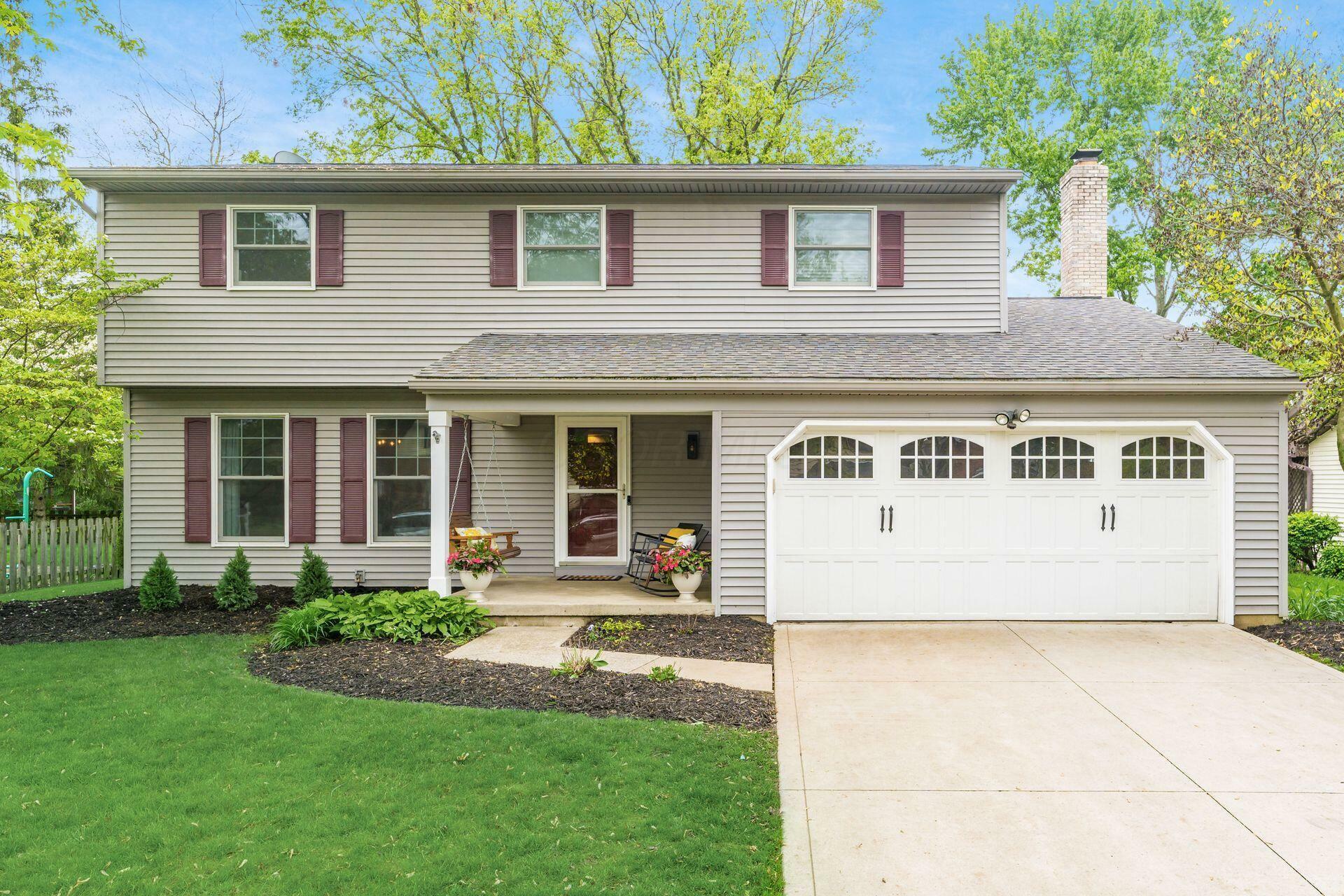 Property Photo: 1055 Hepplewhite Street OH 43081