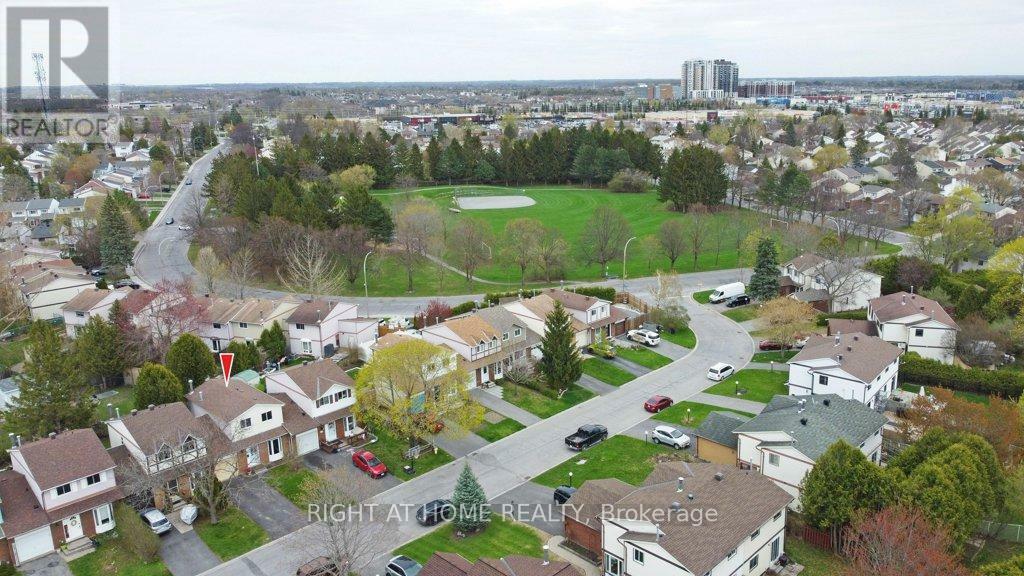 Property Photo: 13 Amherst Crescent ON K2J 1S7