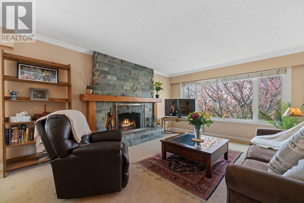 Property Photo: 3300 Mahon Avenue BC V7N 3T5
