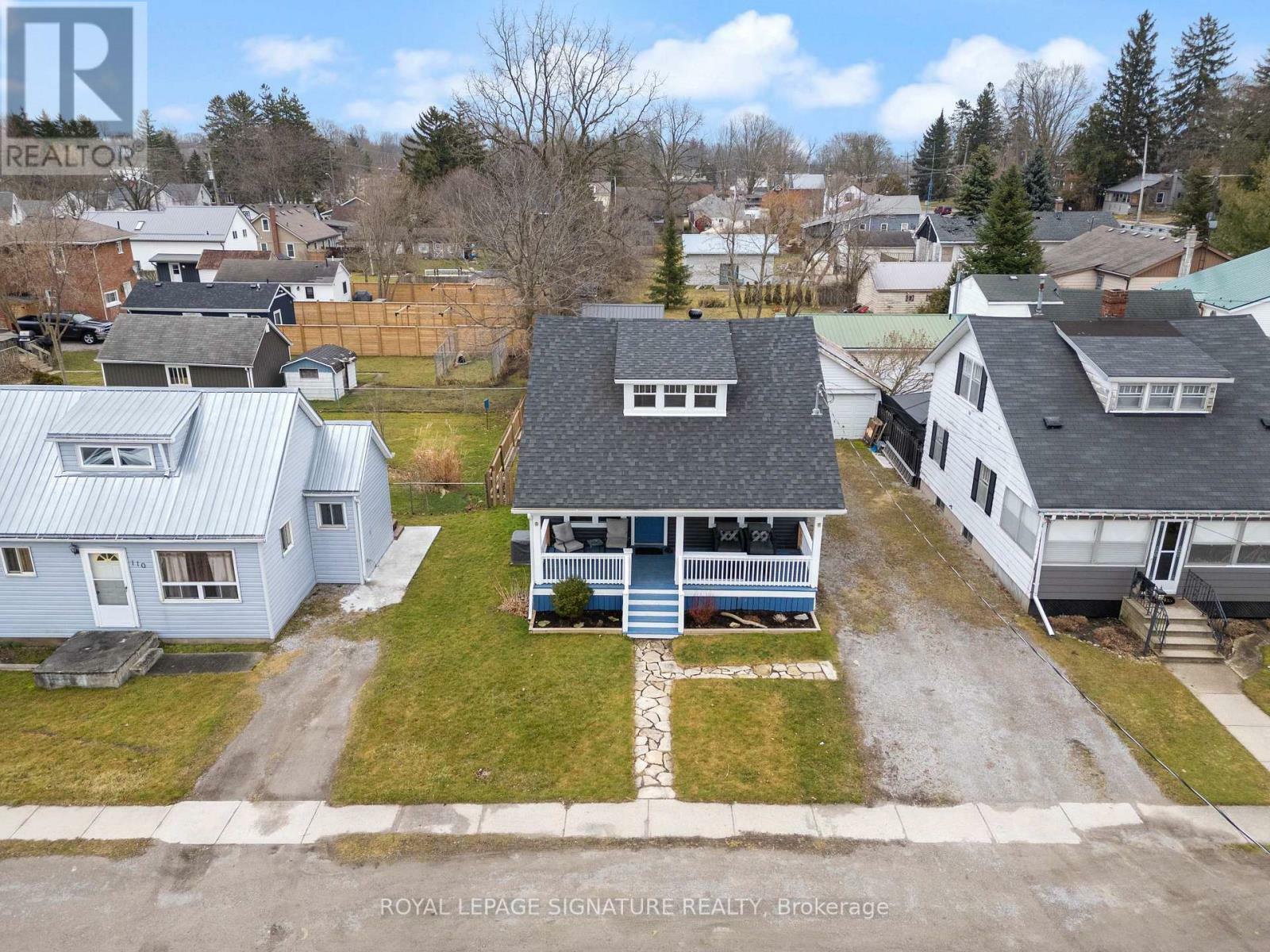 108 Nelson Street East  Norfolk (Port Dover) ON N0A 1N0 photo