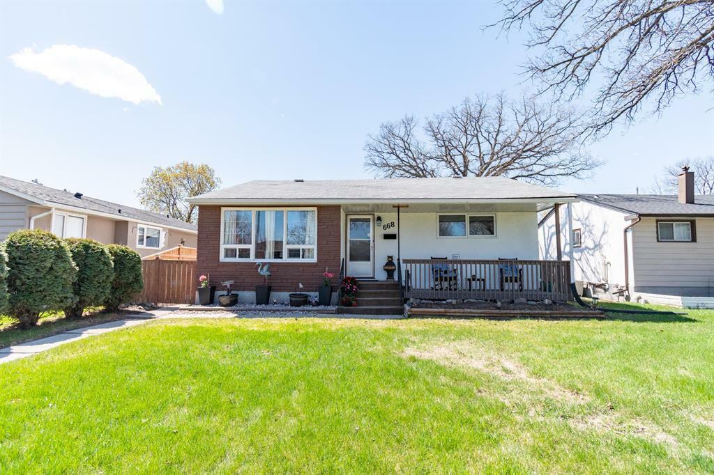 668 Dunrobin Avenue  Winnipeg MB R2K 0V4 photo