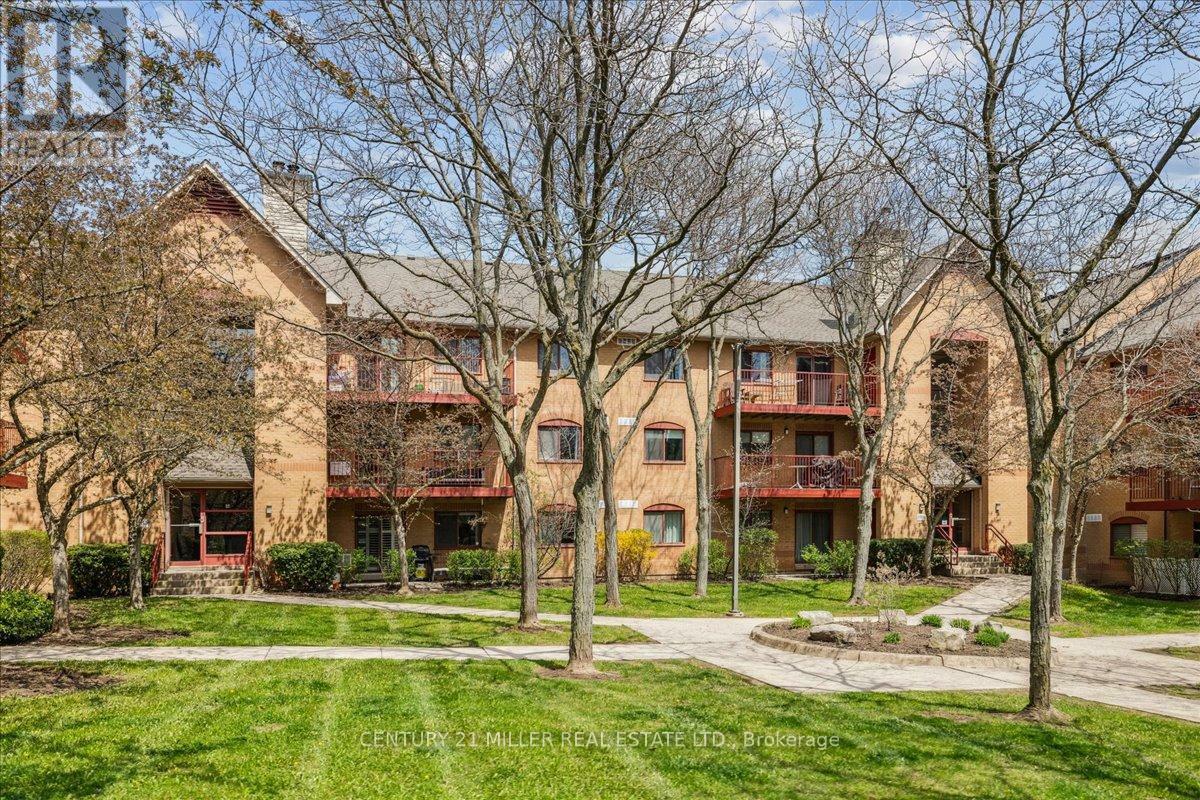 Property Photo: 1510 Pilgrims Way West 713 ON L6M 3H1