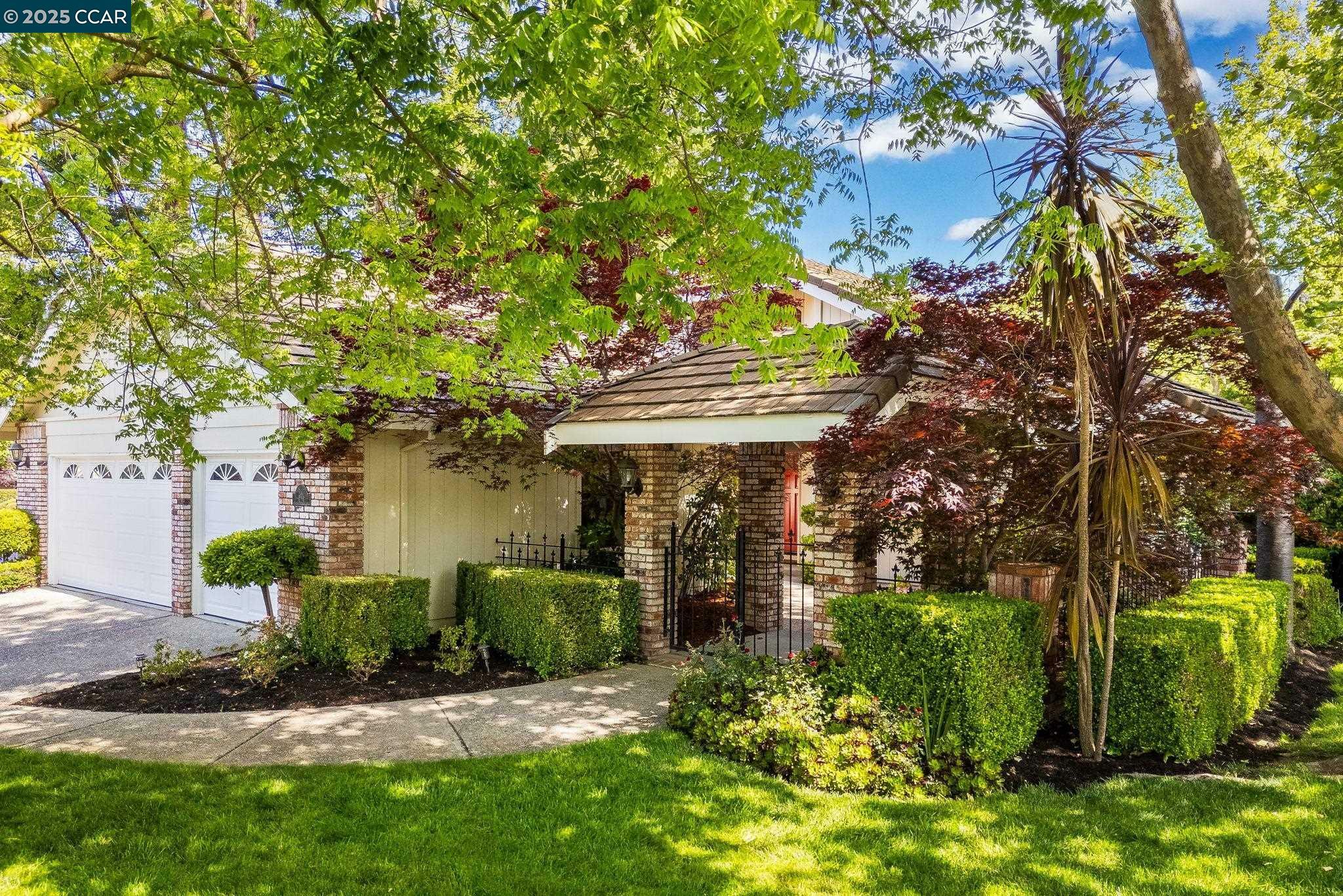 230 Live Oak Dr  Danville CA 94506 photo