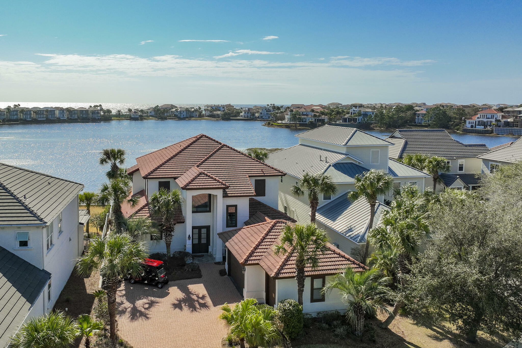 Property Photo: 4720 Rendezvous Cove FL 32541