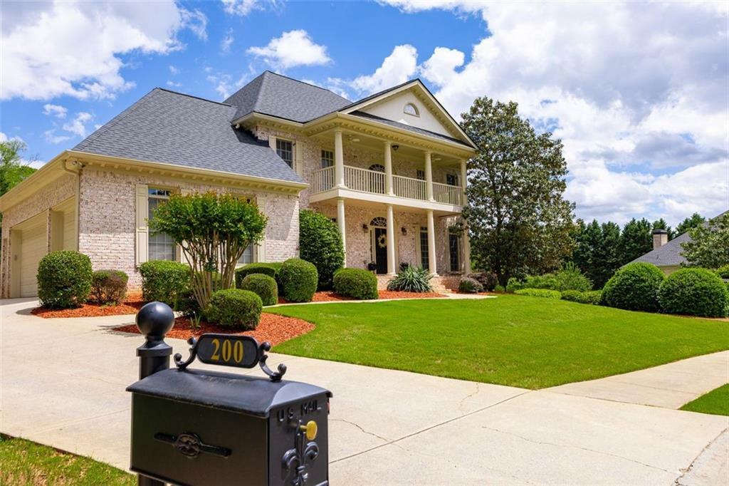 Property Photo: 200 N Willow Court GA 30004