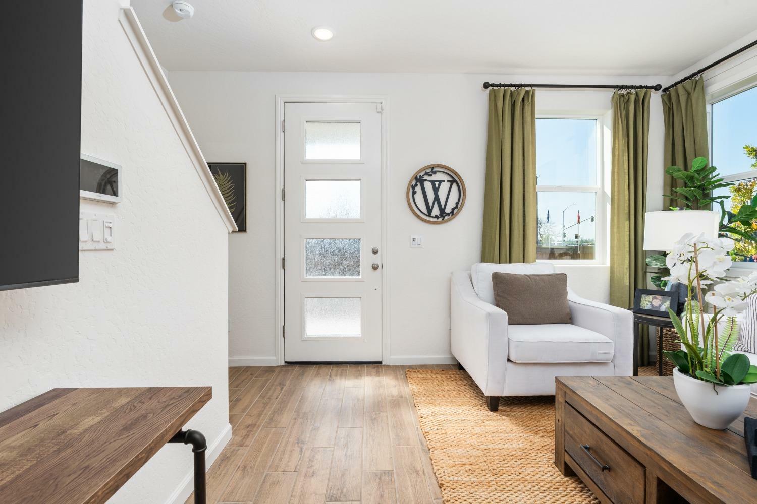 Property Photo: 6583 E Crimson Drive CA 93727