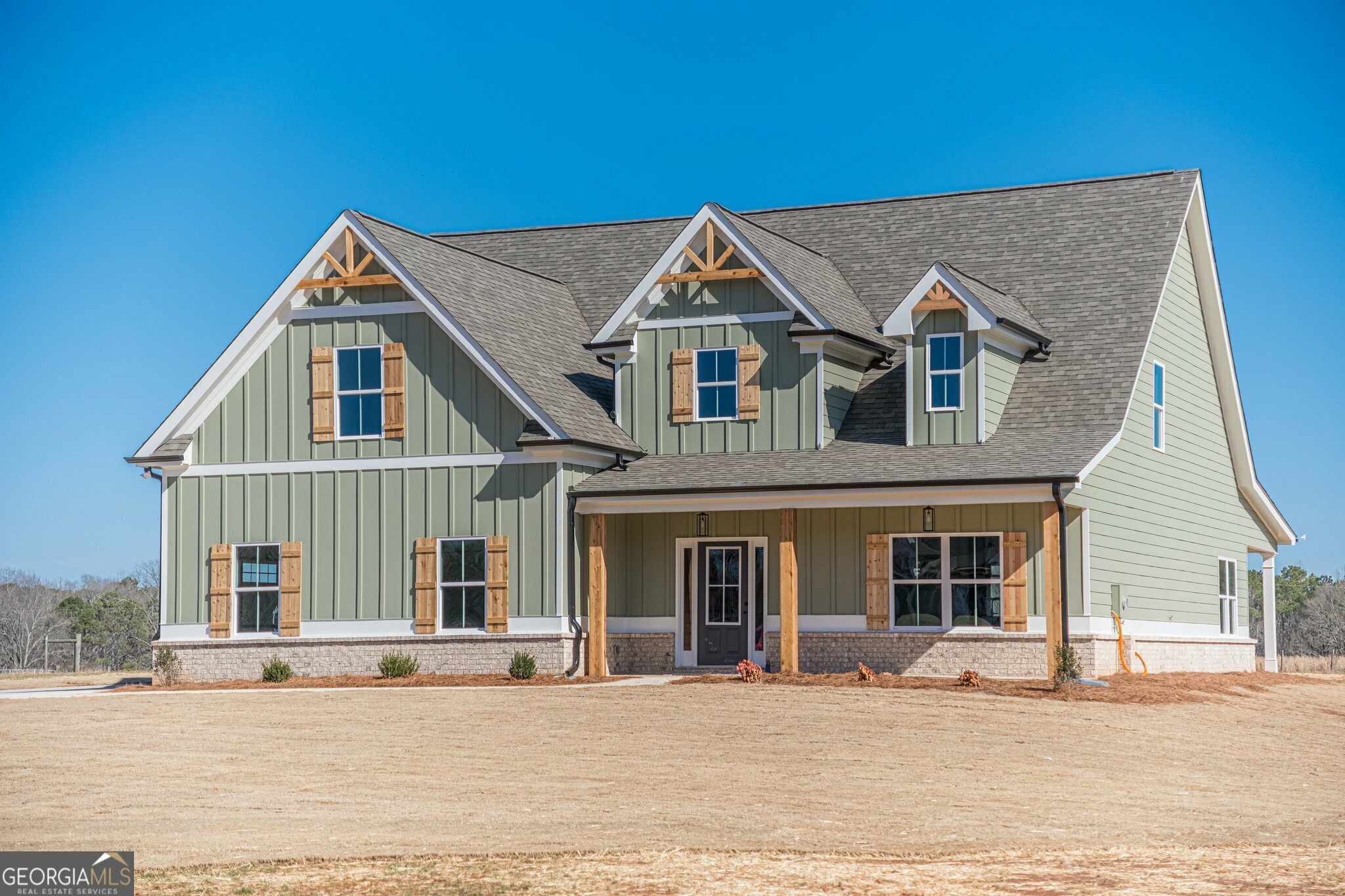 Property Photo: 257 Pinewood Drive GA 30014