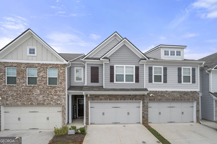 Property Photo: 5365 Radford Loop GA 30213