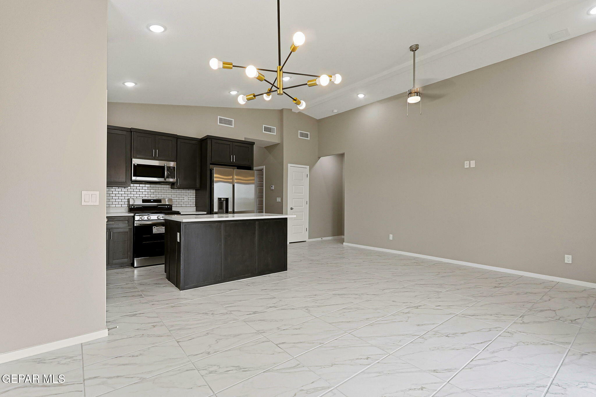 Property Photo: 983 Barbara Ave. Avenue TX 79927