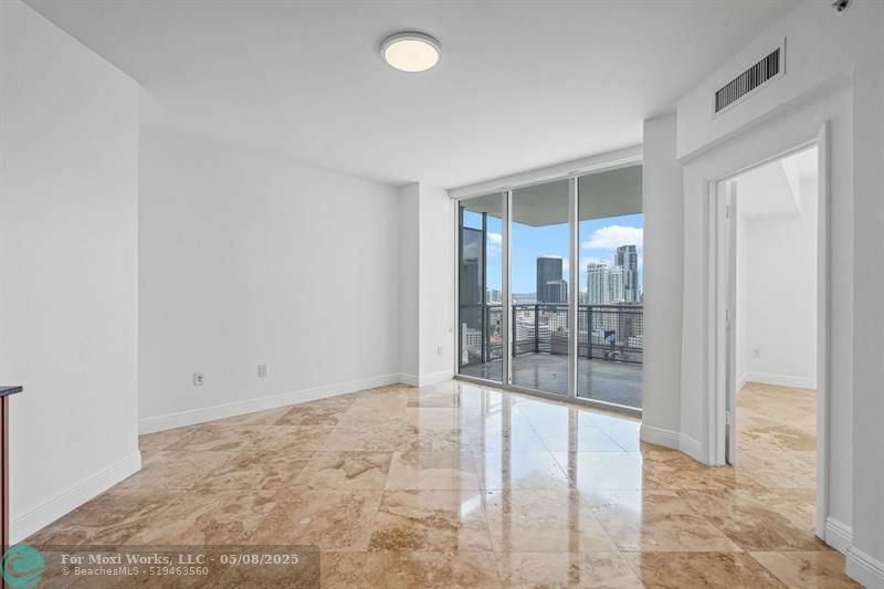 Property Photo: 350 S Miami Ave 2909 FL 33130