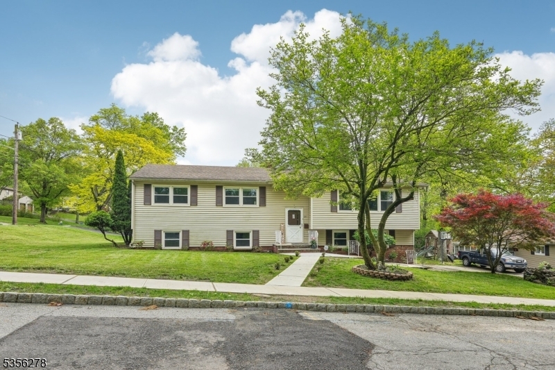 Property Photo: 23 Chestnut Rd NJ 07052