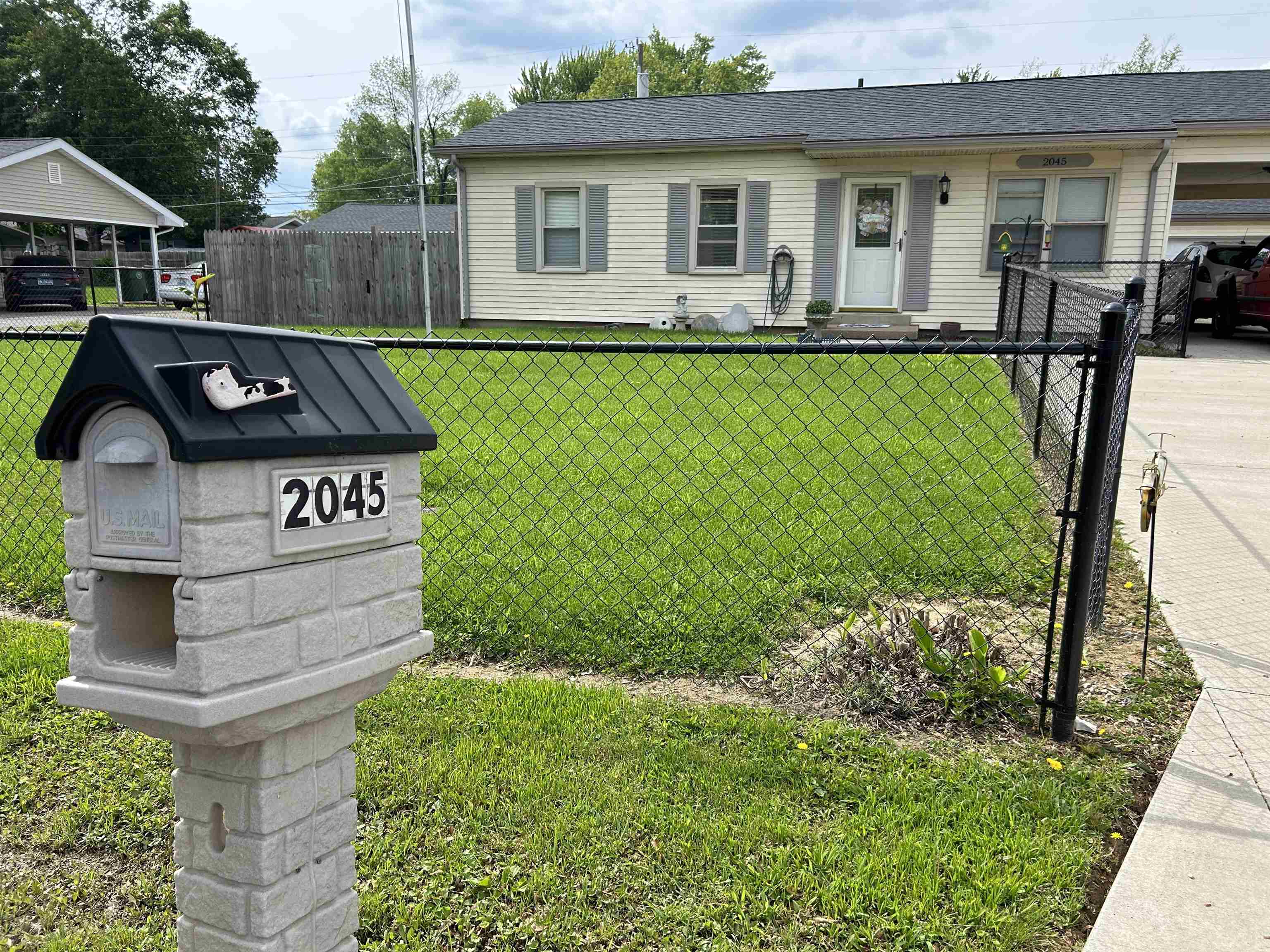 2045 Gregory Drive  Henderson KY 42420 photo