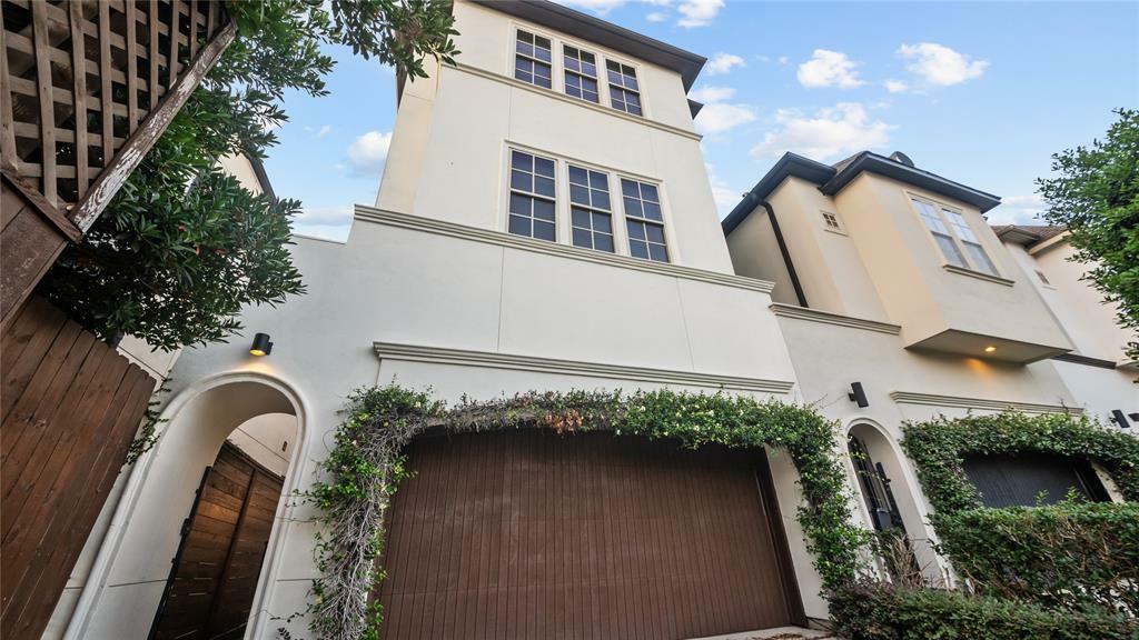 Property Photo: 5626 Petty Street TX 77007