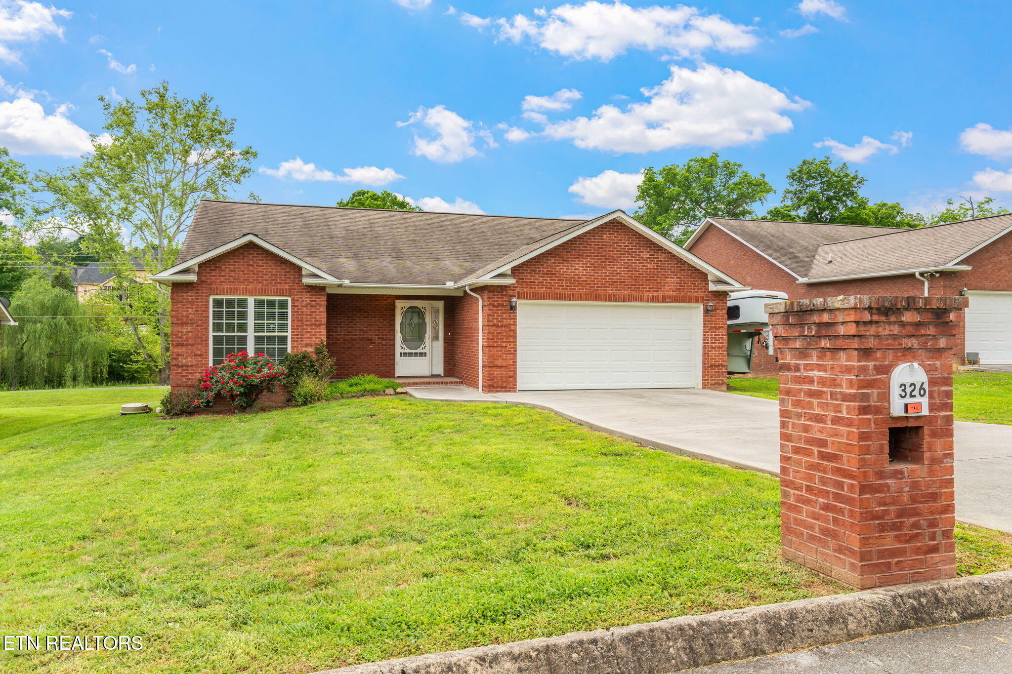 Property Photo: 326 Joshua Landing Court TN 37865