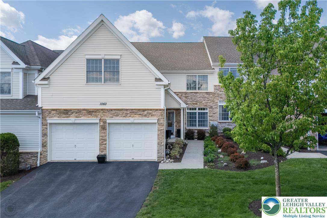 1060 E Homestead Lane  Easton PA 18042 photo