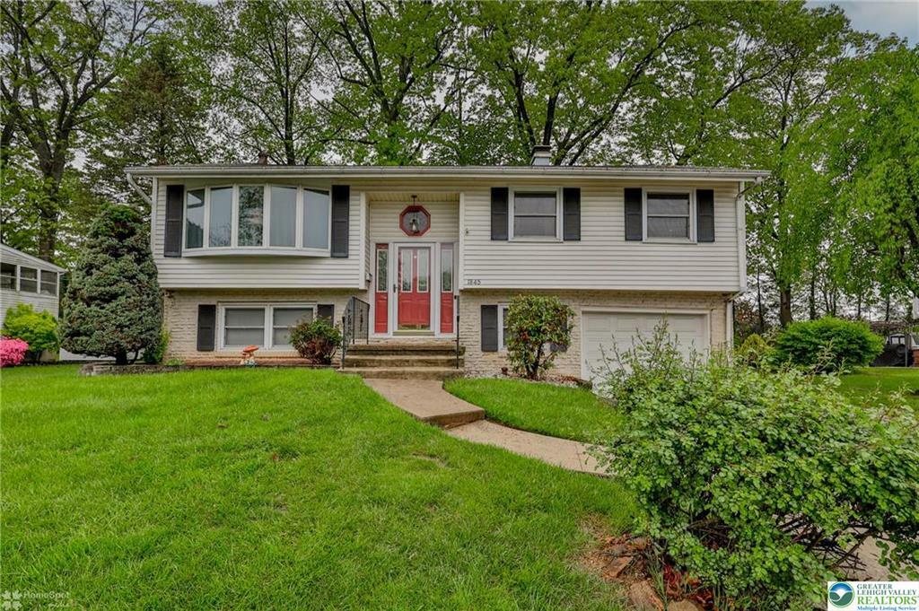 1845 Sherwood Street  Hanover Twp PA 18109 photo