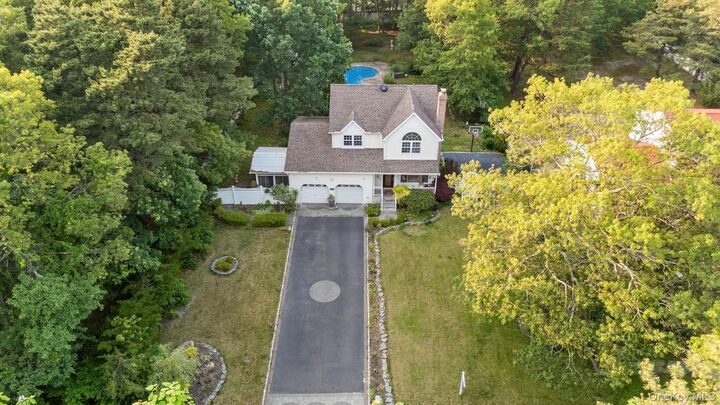 Property Photo:  85 Mowbray Street  NY 11772 
