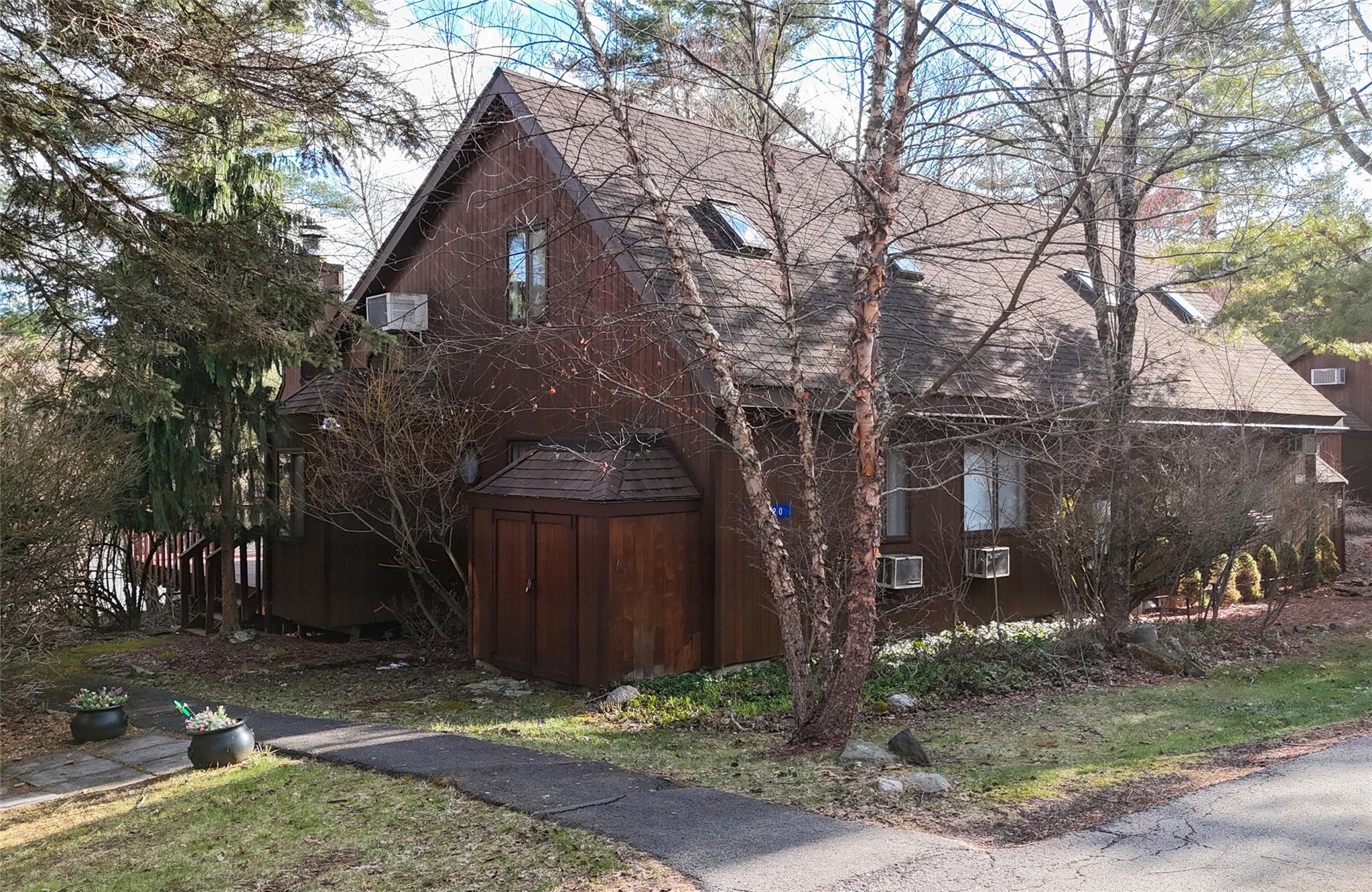 Property Photo: 20 Lakeview Terrace NY 12701