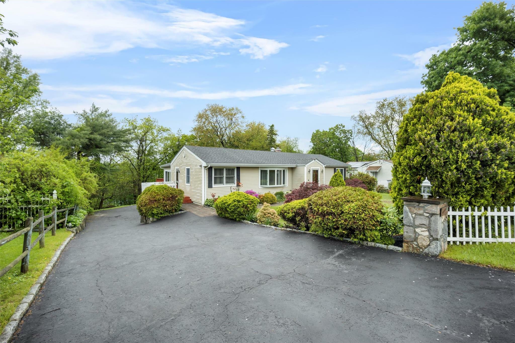 Property Photo: 32 Boniello Drive NY 10541