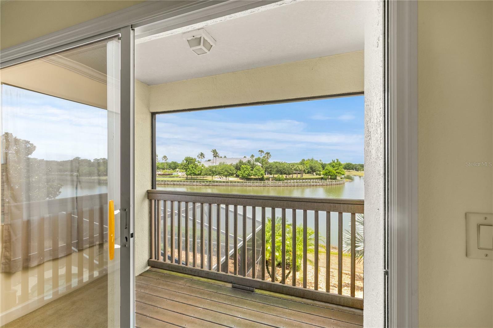 Property Photo: 2457 Bar Harbor FL 32757
