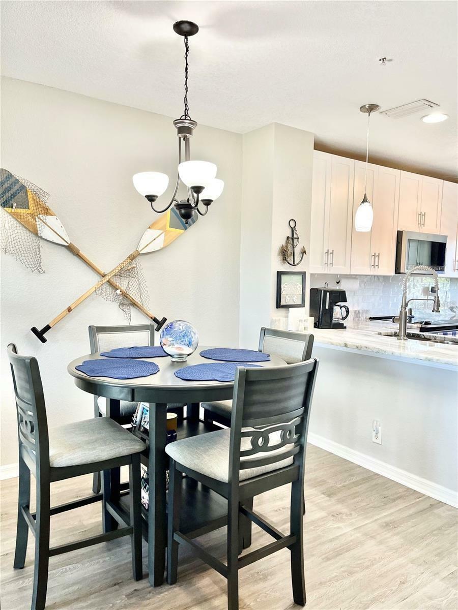 Property Photo: 2121 Heron Lake Drive 202 FL 33983