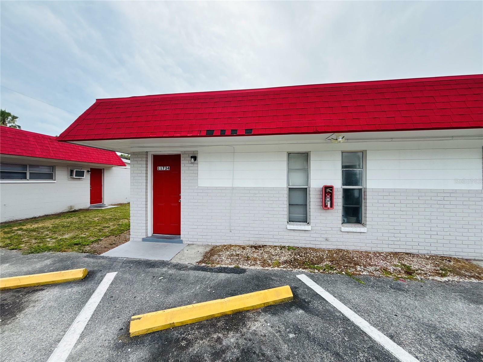 Property Photo: 11734 N 14th Street FL 33612